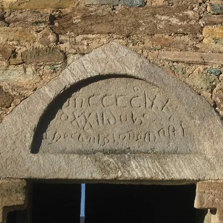 Maison De Caractere Spacieuse Et Confortable, Grand Jardin , Superbes Vues Vakantiehuis *