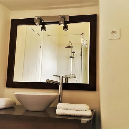 Maison De Caractere Spacieuse Et Confortable, Grand Jardin , Superbes Vues Semesterbostad *