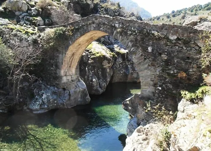 Maison De Caractere Spacieuse Et Confortable, Grand Jardin , Superbes Vues בית נופש Castello-di-Rostino
